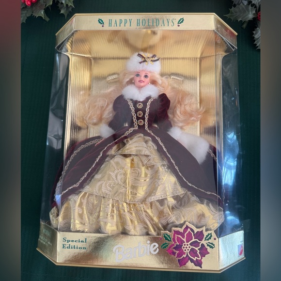 Barbie Doll 1996 Happy Holidays Christmas Mattel New In Box
Gold and Burgundy - Picture 12 of 12